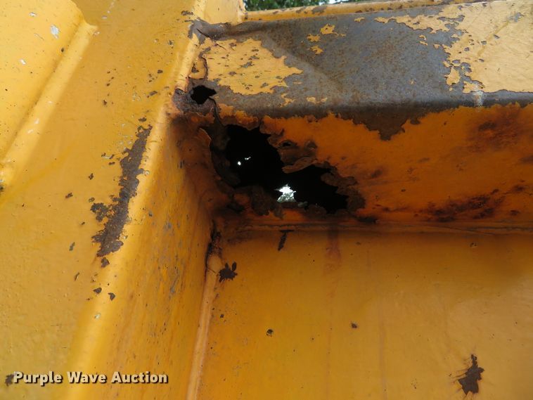 image for item DN5839 2006 International 7400  dump truck