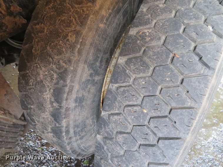 image for item DN5839 2006 International 7400  dump truck