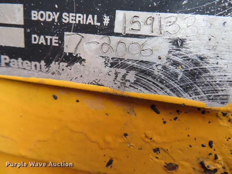 image for item DN5839 2006 International 7400  dump truck