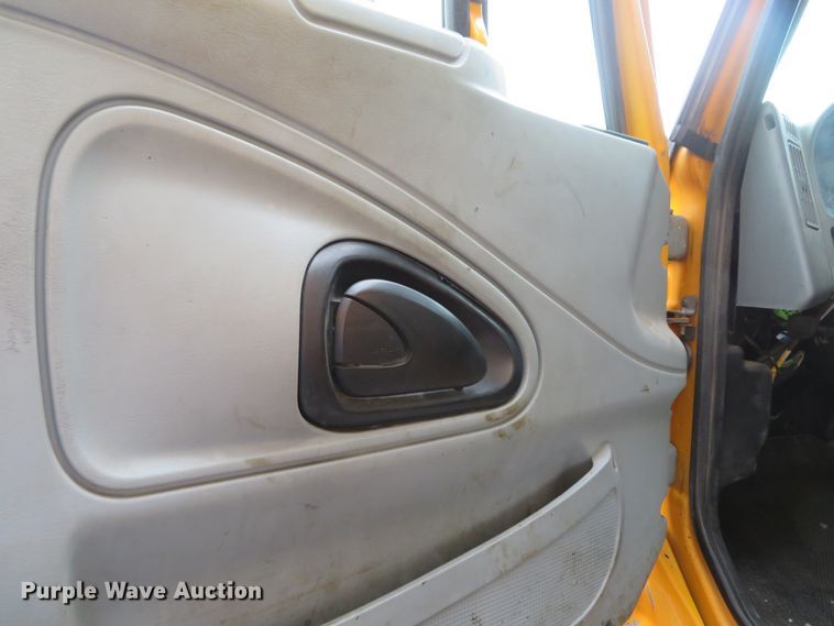 image for item DN5839 2006 International 7400  dump truck