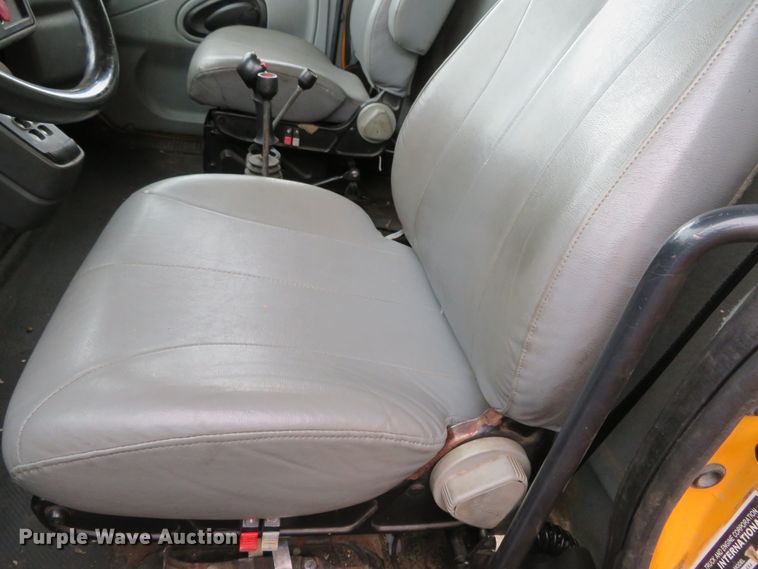 image for item DN5839 2006 International 7400  dump truck