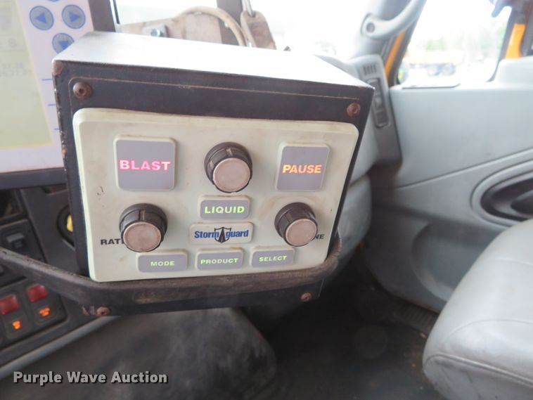 image for item DN5839 2006 International 7400  dump truck