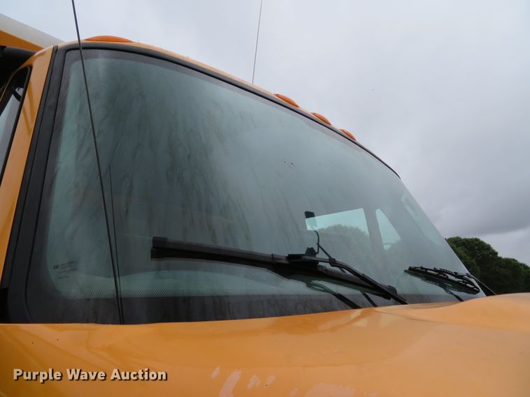 image for item DN5840 2006 International 7400  dump truck