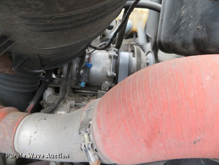 image for item DN5840 2006 International 7400  dump truck