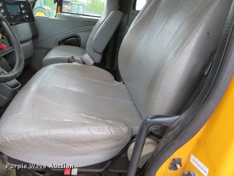 image for item DN5840 2006 International 7400  dump truck