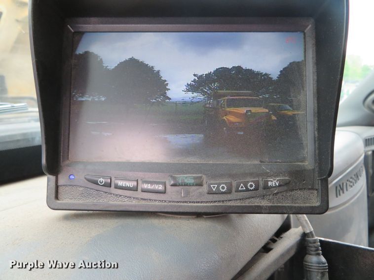 image for item DN5840 2006 International 7400  dump truck