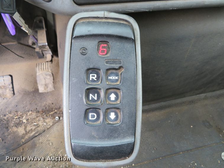 image for item DN5840 2006 International 7400  dump truck