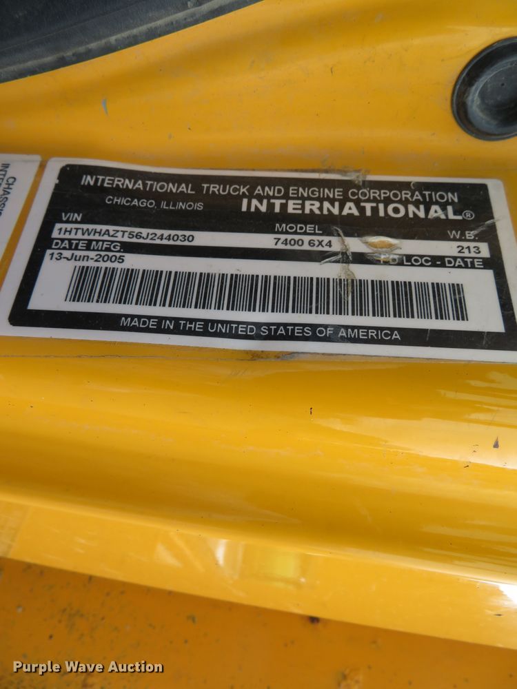 image for item DN5840 2006 International 7400  dump truck