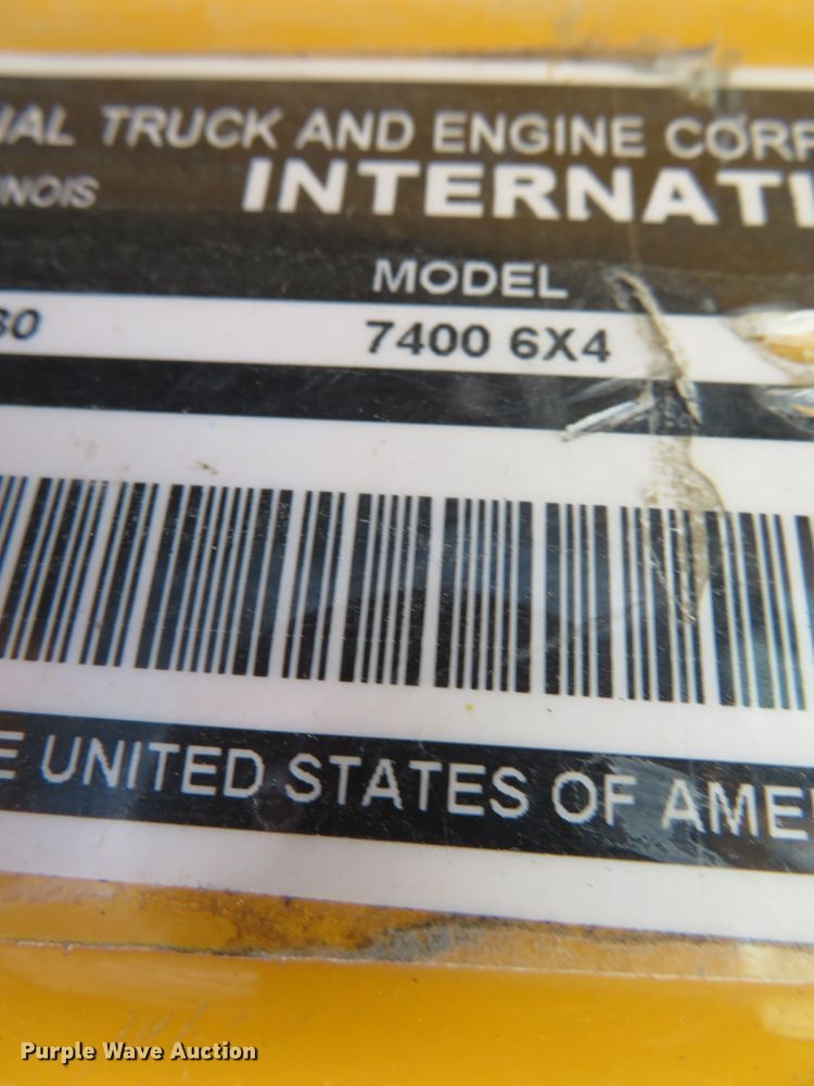 image for item DN5840 2006 International 7400  dump truck