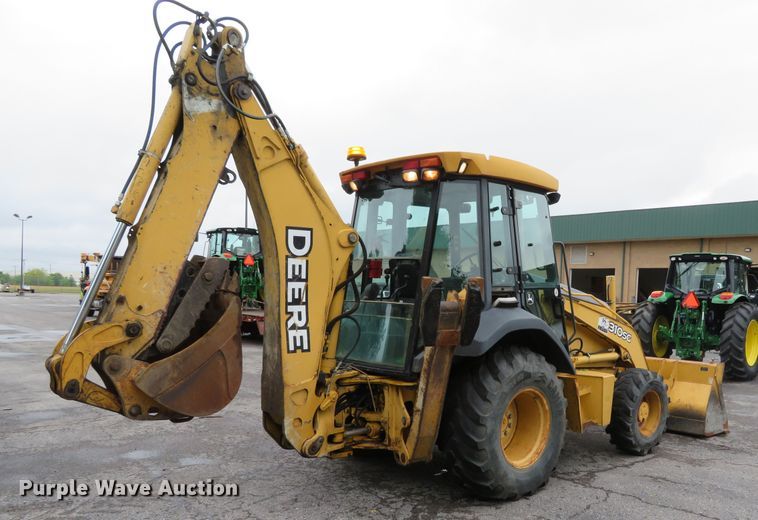 image for item DN5845 2005 John Deere 310SG  backhoe