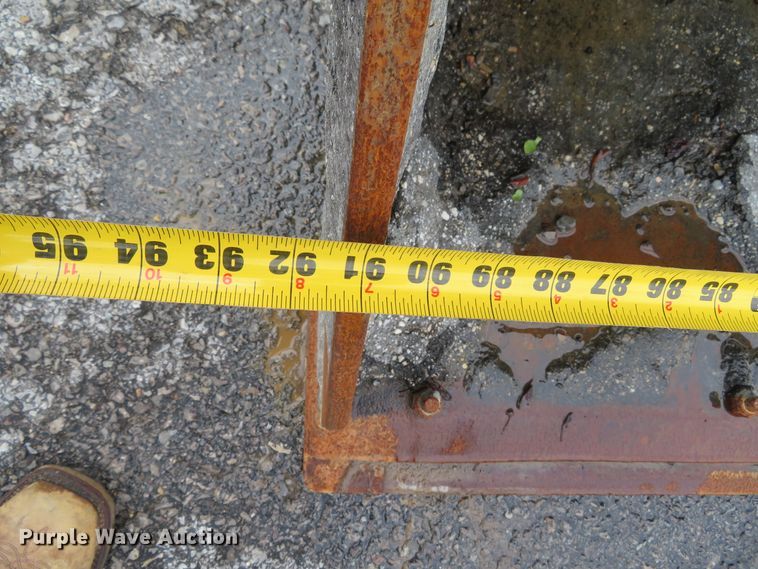 image for item DN5845 2005 John Deere 310SG  backhoe