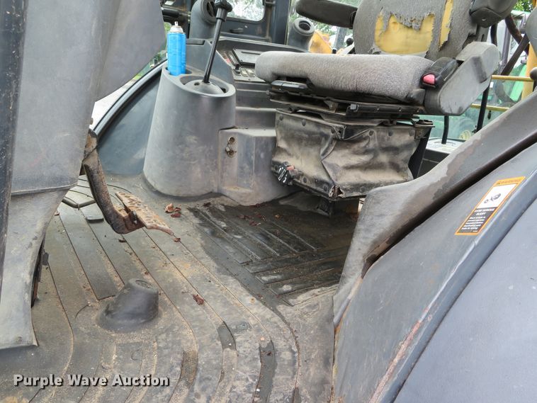 image for item DN5845 2005 John Deere 310SG  backhoe