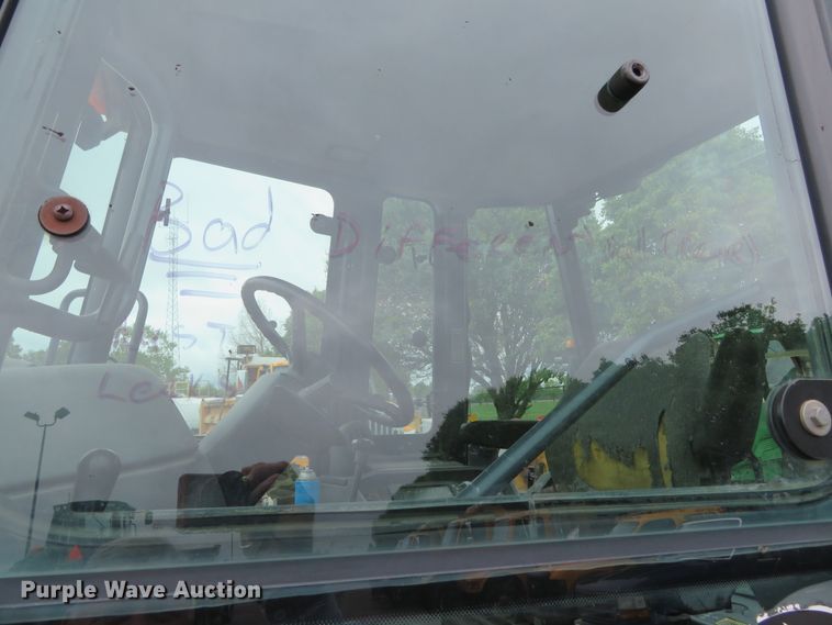 image for item DN5845 2005 John Deere 310SG  backhoe