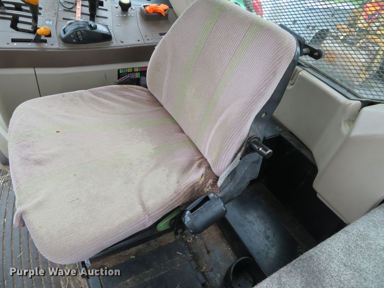 image for item DN5846 John Deere 6615  tractor