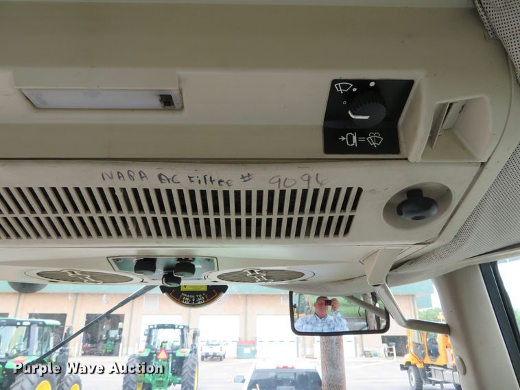 image for item DN5846 John Deere 6615  tractor