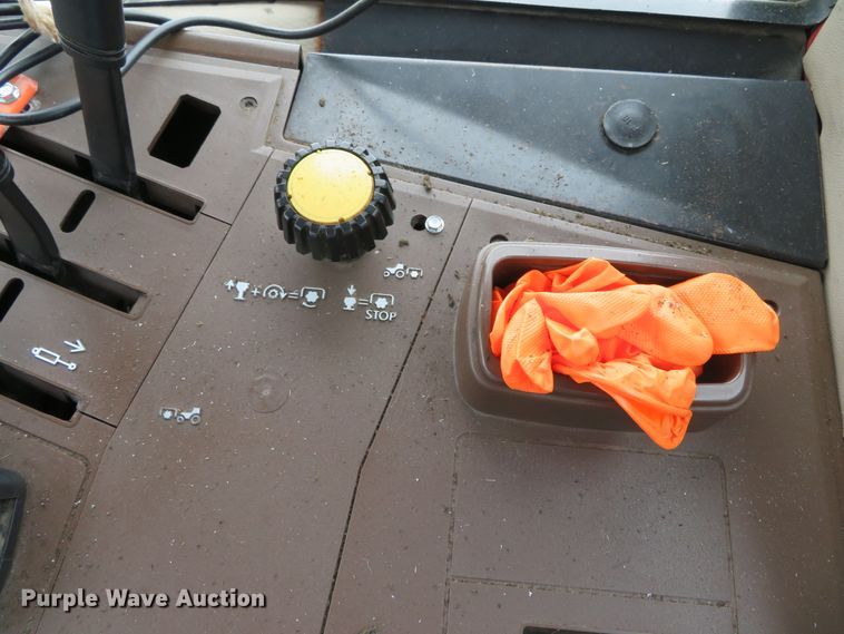 image for item DN5846 John Deere 6615  tractor