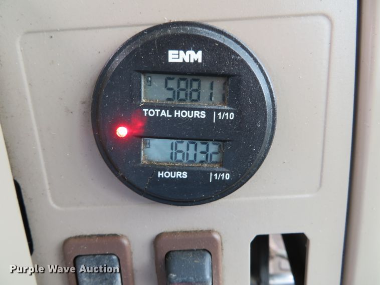 image for item DN5846 John Deere 6615  tractor