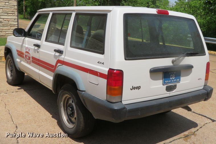 image for item DN5865 1997 Jeep Cherokee  SUV