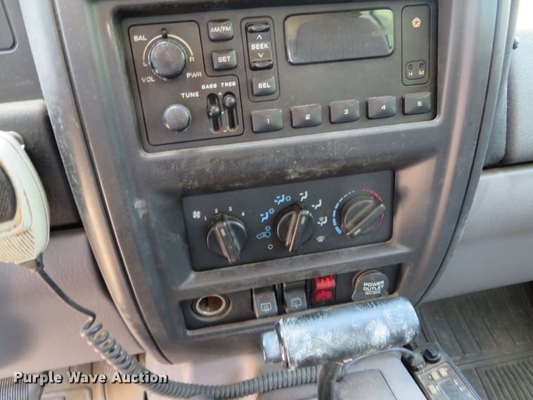 image for item DN5865 1997 Jeep Cherokee  SUV