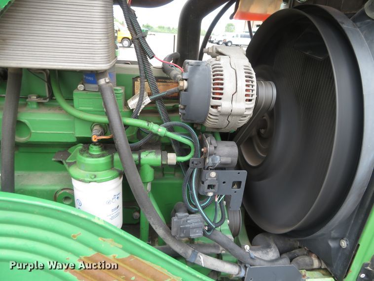 image for item DN5872 John Deere 6615  tractor