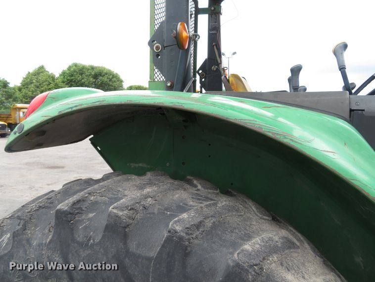 image for item DN5872 John Deere 6615  tractor