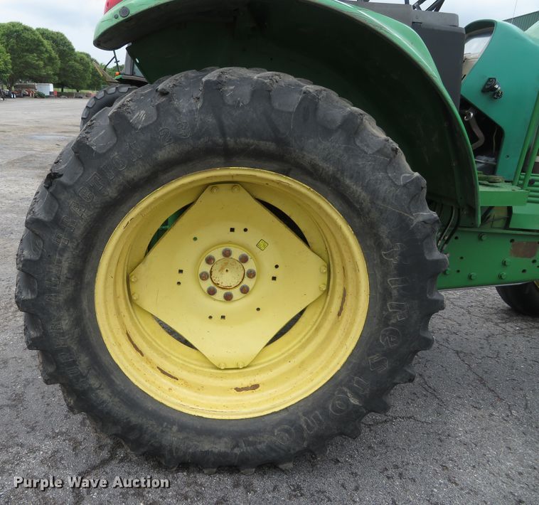 image for item DN5872 John Deere 6615  tractor