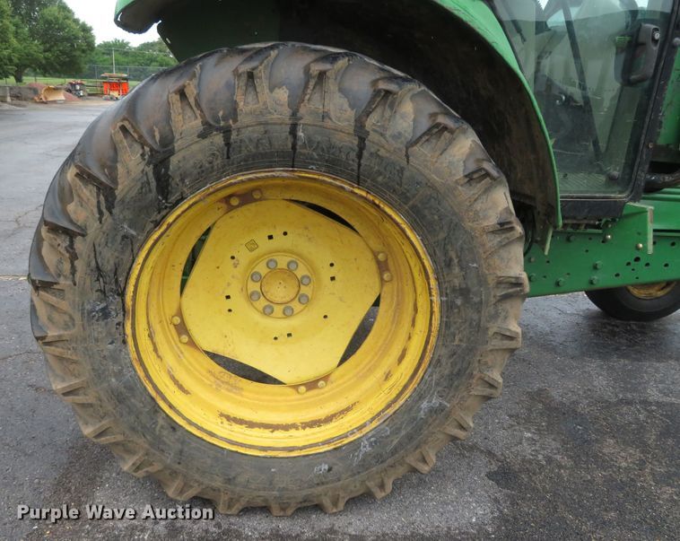 image for item DN5873 John Deere 6615  tractor