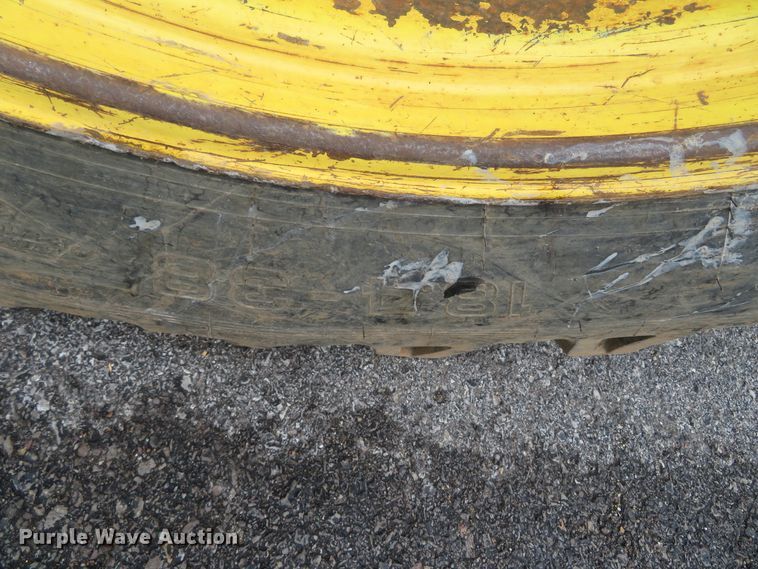 image for item DN5873 John Deere 6615  tractor