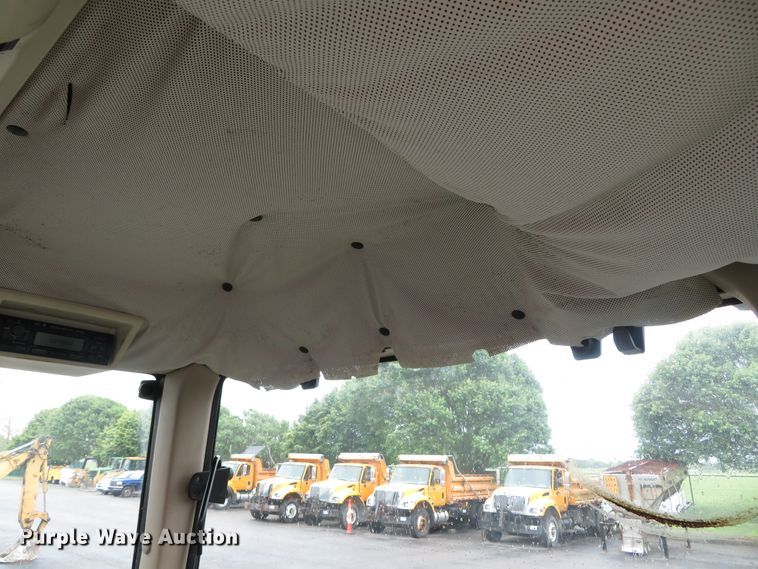 image for item DN5874 John Deere 6615  tractor