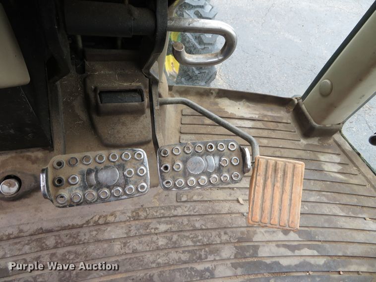 image for item DN5874 John Deere 6615  tractor