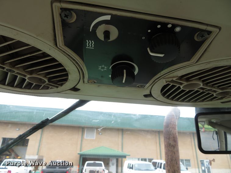 image for item DN5874 John Deere 6615  tractor