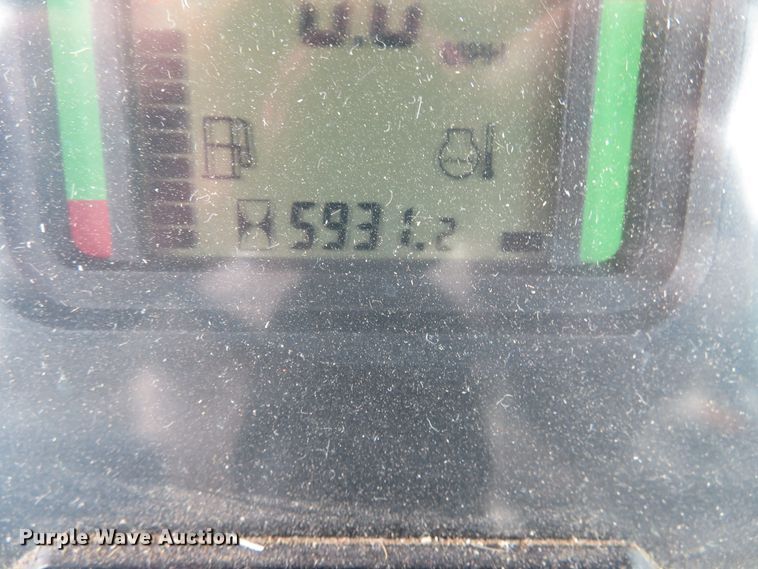 image for item DN5874 John Deere 6615  tractor