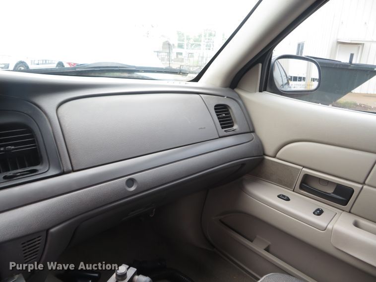 image for item DN5875 2007 Ford Crown Victoria Police Interceptor