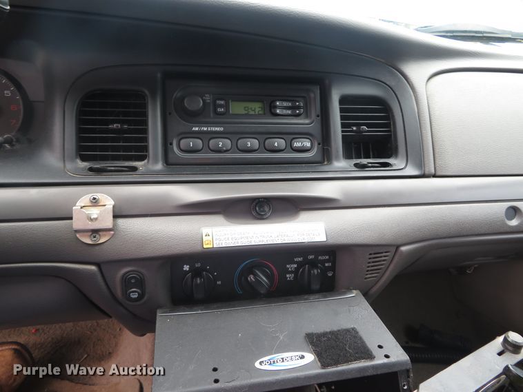 image for item DN5875 2007 Ford Crown Victoria Police Interceptor