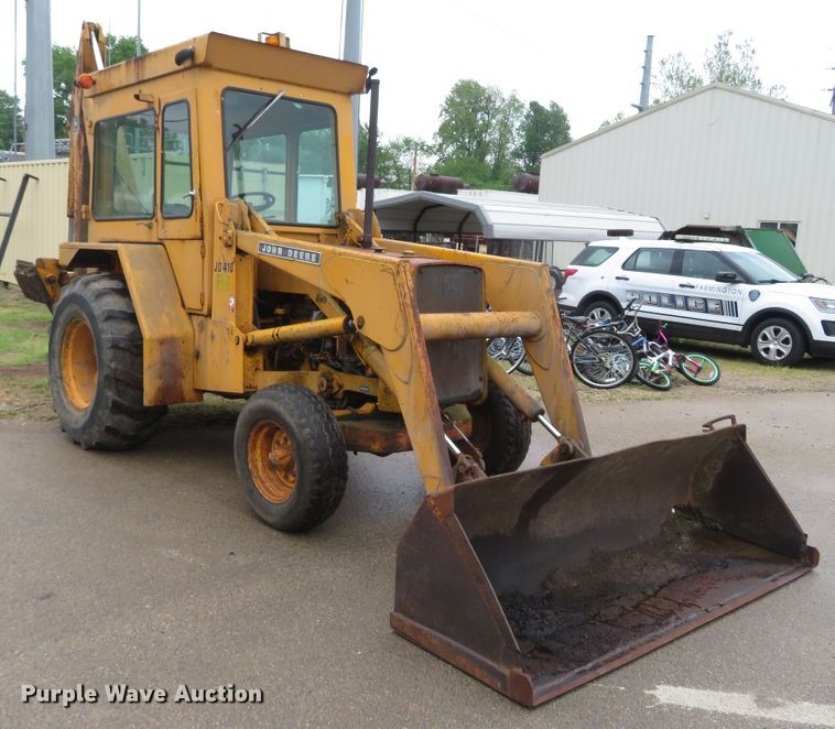 image for item DN5878 John Deere 410D  backhoe