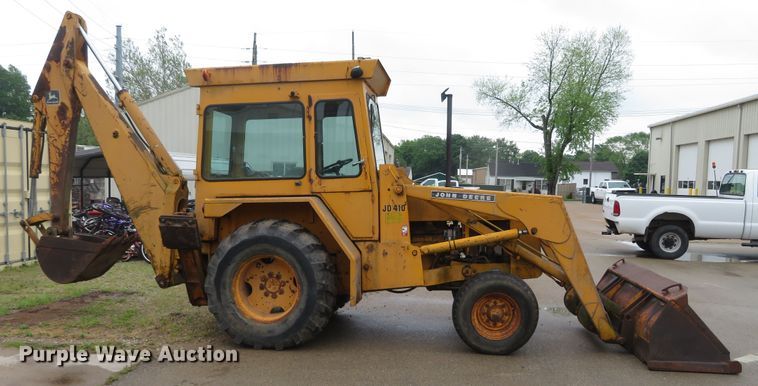 image for item DN5878 John Deere 410D  backhoe