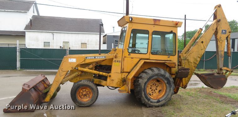 image for item DN5878 John Deere 410D  backhoe