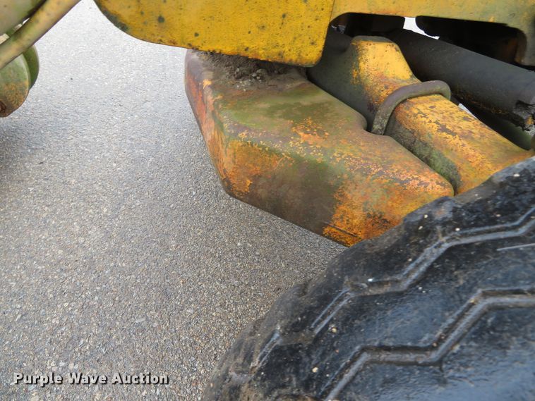 image for item DN5878 John Deere 410D  backhoe