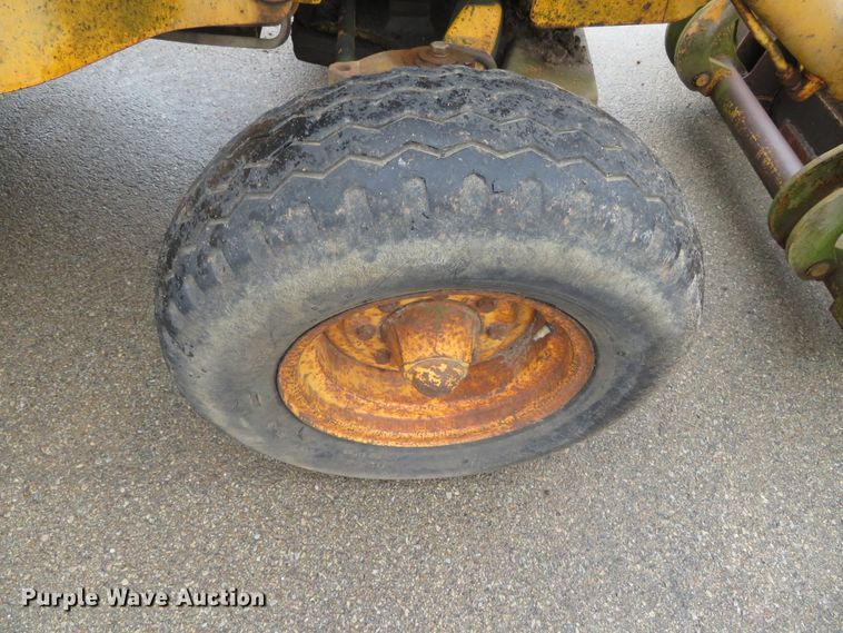 image for item DN5878 John Deere 410D  backhoe