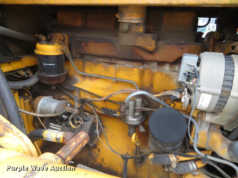 image for item DN5878 John Deere 410D  backhoe