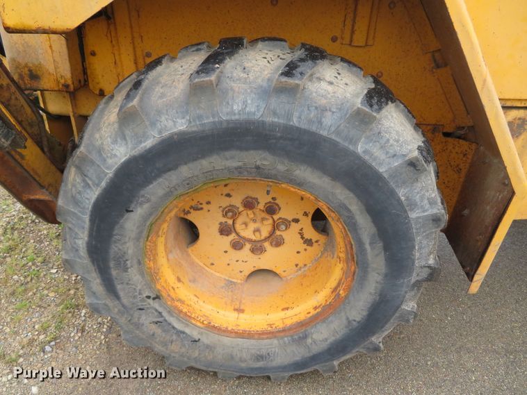 image for item DN5878 John Deere 410D  backhoe