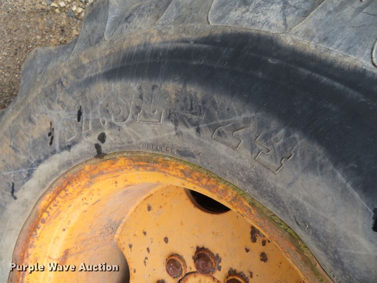 image for item DN5878 John Deere 410D  backhoe