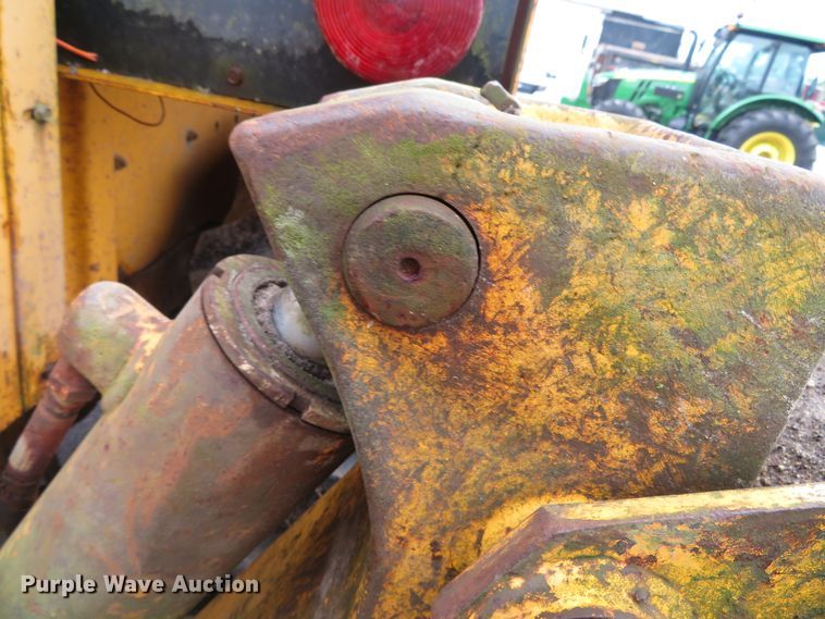 image for item DN5878 John Deere 410D  backhoe