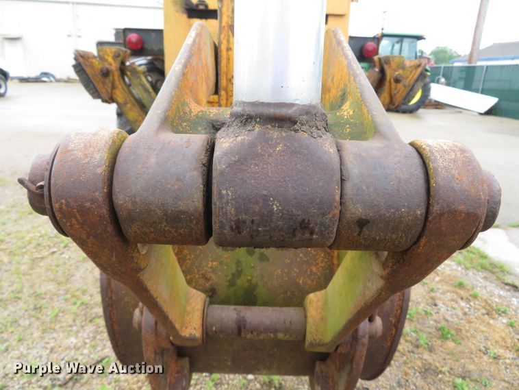 image for item DN5878 John Deere 410D  backhoe