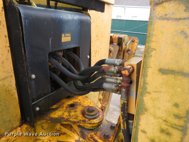 image for item DN5878 John Deere 410D  backhoe