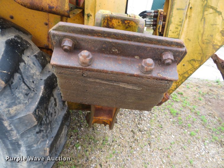 image for item DN5878 John Deere 410D  backhoe