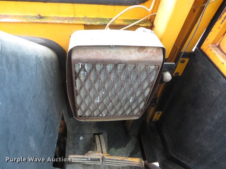 image for item DN5878 John Deere 410D  backhoe