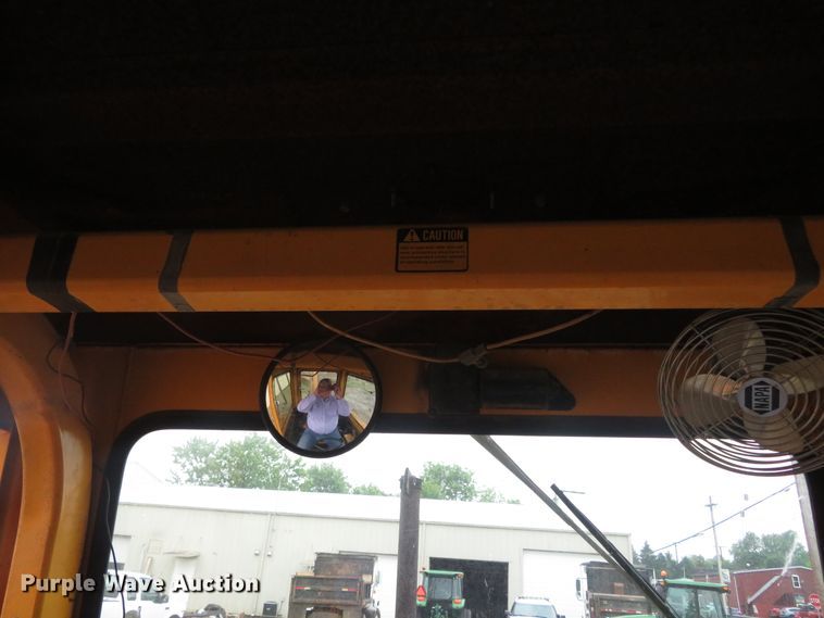 image for item DN5878 John Deere 410D  backhoe