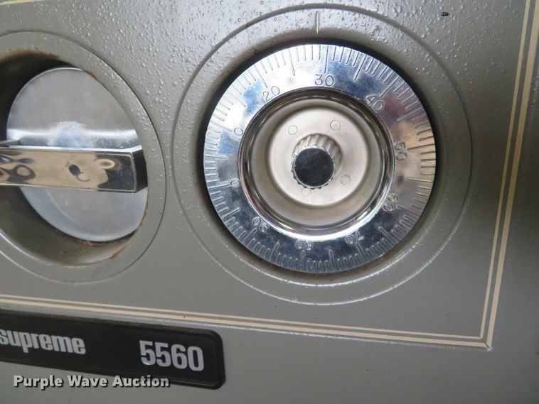image for item DN5881 Sentry Supreme 5560  safe
