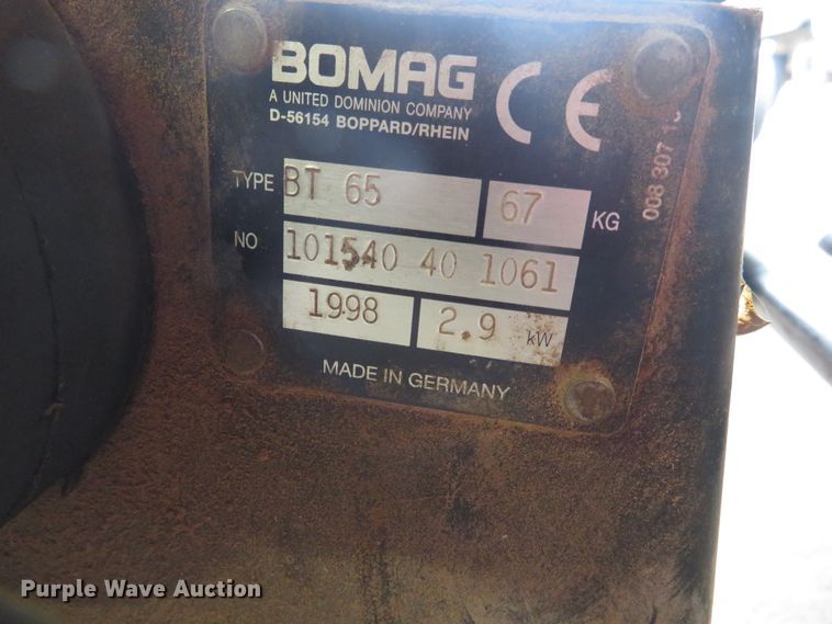 image for item DN5884 1998 Bomag BT65  plate compactor